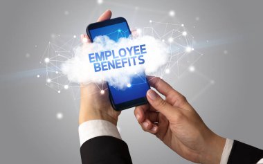 Bulut iş konsepti olan akıllı telefon kullanımı