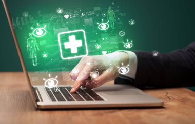 İnternette tıbbi sorunlar için el taraması