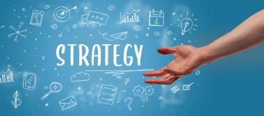 İşletme yazıtlarına işaret eden kırpılmış elin yakın çekimi