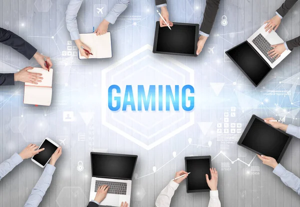 Ofiste Çalışan Meşgul İnsanlar Grubu, teknoloji konsepti