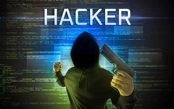 Hacker sem rosto no fundo do código — Fotografia de Stock