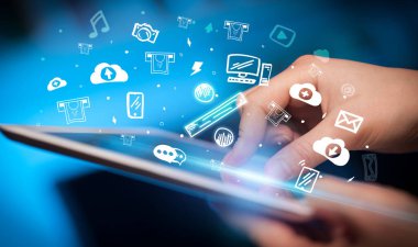 Elle çizilmiş simgelerle dokunmatik ekranı kapat