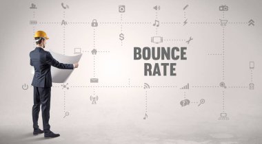 Yeni bir sosyal medya üzerinde çalışan mühendis