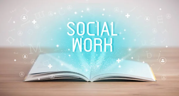 Offenes Buch, Konzept für soziale Netzwerke — Stockfoto