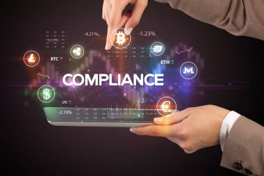 Yazılı dokunmatik ekranın yakın plan görüntüsü