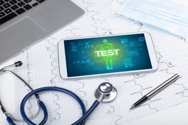 Tablet bilgisayar ve doktor araçları