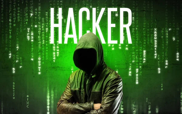Безликий хакер з концепцією напису — стокове фото