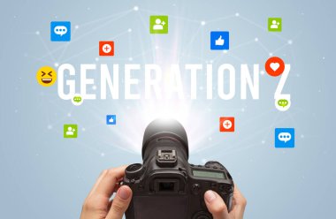 Sosyal medya içeriğini yakalamak için kamera kullanılıyor