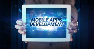 Tablet tutan kişi, teknoloji konsepti