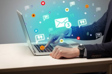 Sosyal medyada el sörfü