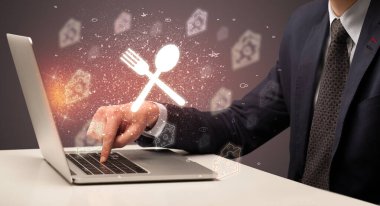 İnternette tarifler için elle arama