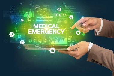 Tıbbi yazıyla dokunmatik ekranın yakın plan görüntüsü