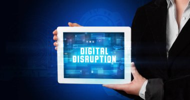 Tablet tutan kişi, güvenlik kavramı