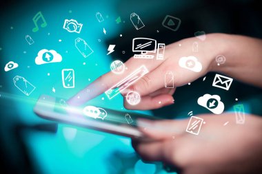 Elle çizilmiş simgelerle dokunmatik ekranı kapat