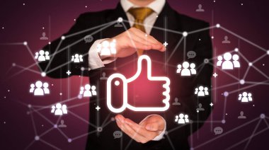 El ele tutuşan sosyal medya simgeleri