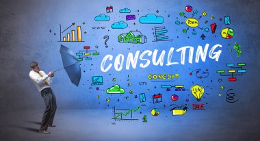 İş adamı şemsiye kavramının arkasına saklanıyor