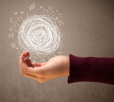 Bir kadının elinde kaos kavramı