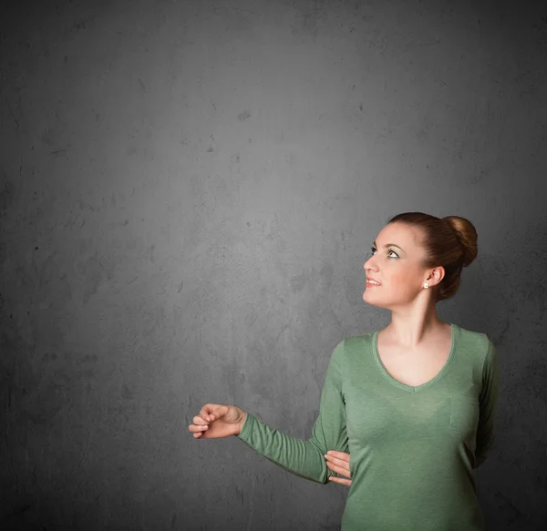 Woman gesturing with copy space — Stock Photo, Image