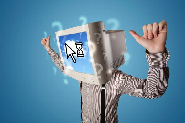 Persoon met een monitor hoofd en cloud technologie gebaseerd op de scr — Stockfoto