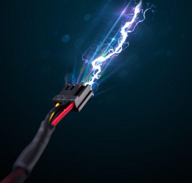 Parlayan elektrik yıldırımlı elektrik kablosu