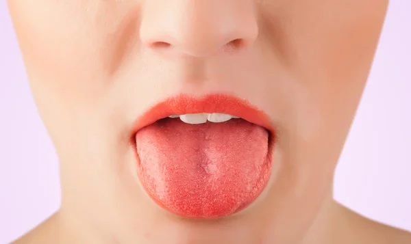 아름 다운 여자 빨간 입술 가까이 — 스톡 사진