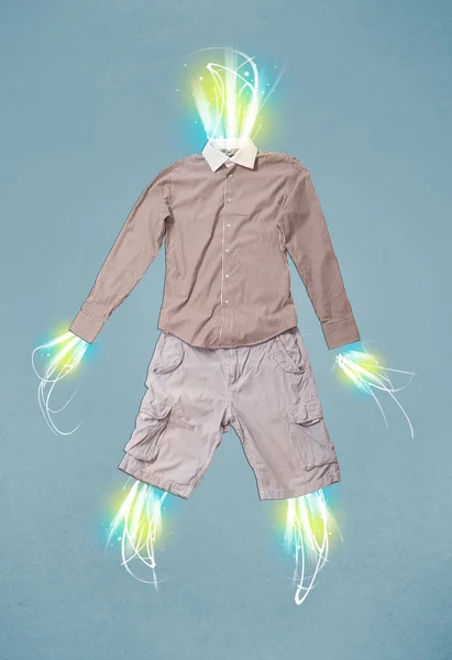 Feixe de energia em roupas casuais conceito — Fotografia de Stock