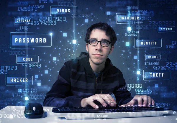 Programación de hackers en entornos tecnológicos con iconos cibernéticos — Foto de Stock