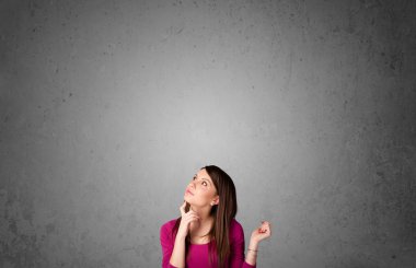 genç kadın kopya alanı ile el hareketi