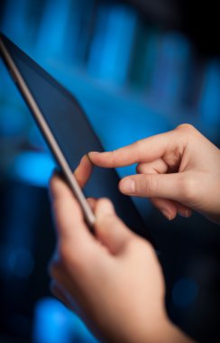 tablet PC ile boş alanı işaret parmağı