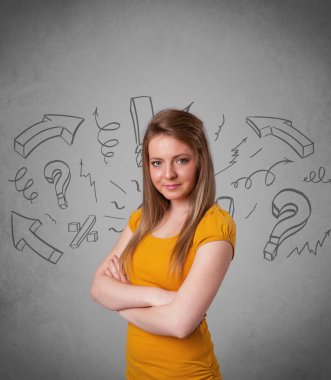 Soru işareti çizen sevimli genç kız.