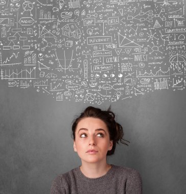 genç kadın başının üstünde kabataslak çizelgeleri ile el hareketi