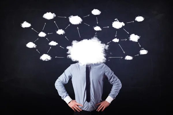 Geschäftsmann mit Cloud-Netzwerkkopf — Stockfoto