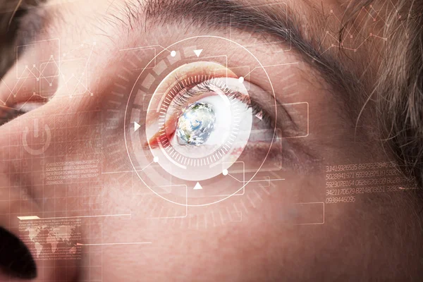 Cyber man with technolgy eye looking — Stock Photo, Image