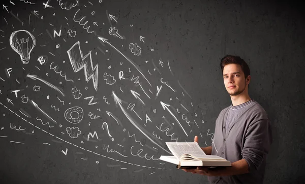 Joven leyendo un libro — Foto de Stock