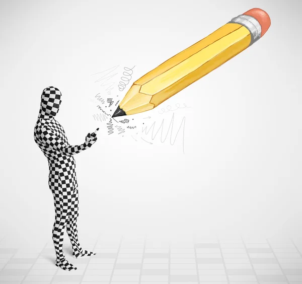 Ragazzo in maschera corpo con una grande matita disegnata a mano — Foto Stock