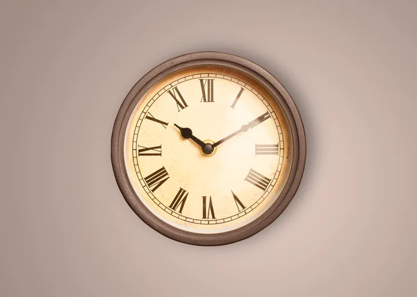Vintage old clock with showing preicse time — Stock Photo, Image