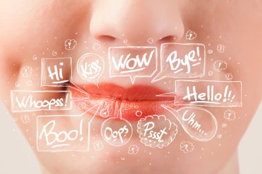 Beyaz baloncuklu güzel kırmızı dudaklar.