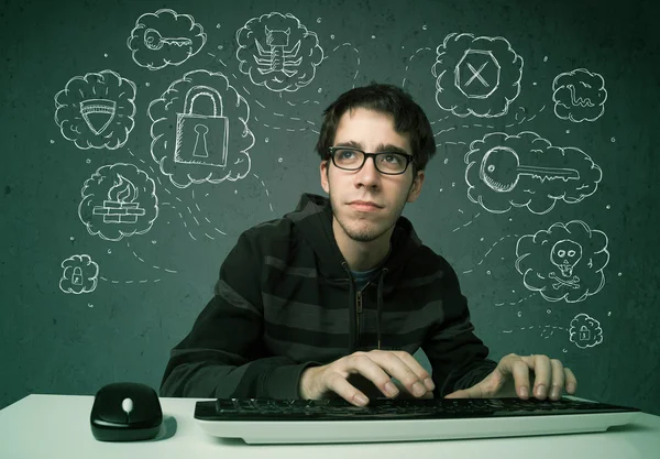 Giovane hacker nerd con virus e pensieri di hacking — Foto Stock