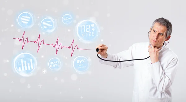 Doctor examinating modern heartbeat graphics — Stock Photo, Image