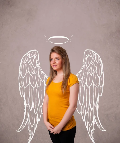 Menina bonito com anjo asas ilustradas — Fotografia de Stock
