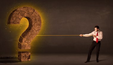 bir büyük katı soru işareti taş çekerek iş adamı