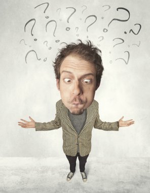 Soru işaretli koca kafalı.