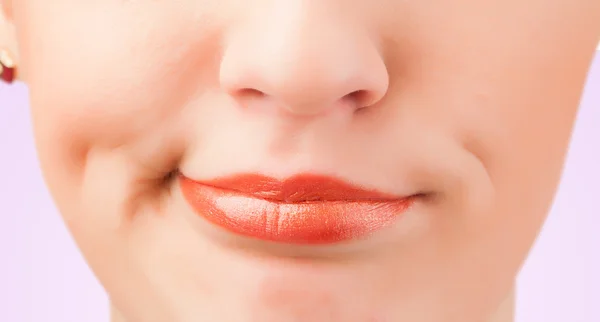 Hermosa mujer labios rojos de cerca — Foto de Stock