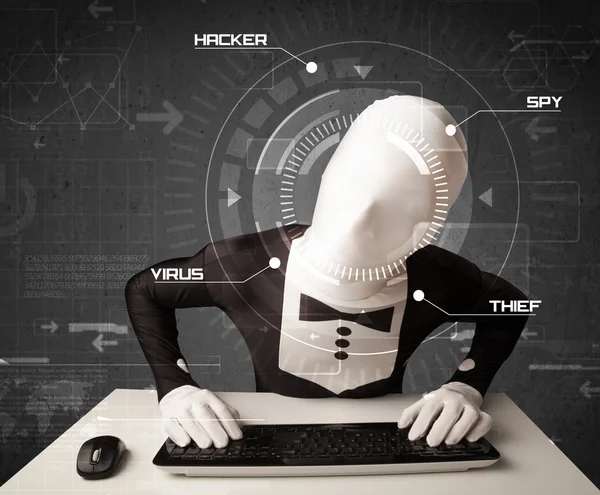 Hacker sin identidad en la personalidad futurista de hacking del medio ambiente — Foto de Stock