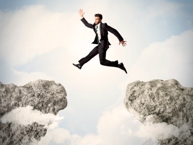 Mutlu iş adamı uçurumdan atlıyor 