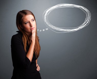 Genç Bayan kopya spa ile konuşma ya da düşünce balonu hakkında düşünme