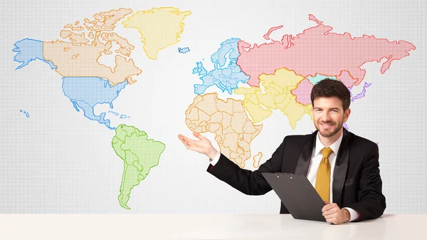 Homem de negócios com fundo colorido mapa do mundo — Fotografia de Stock