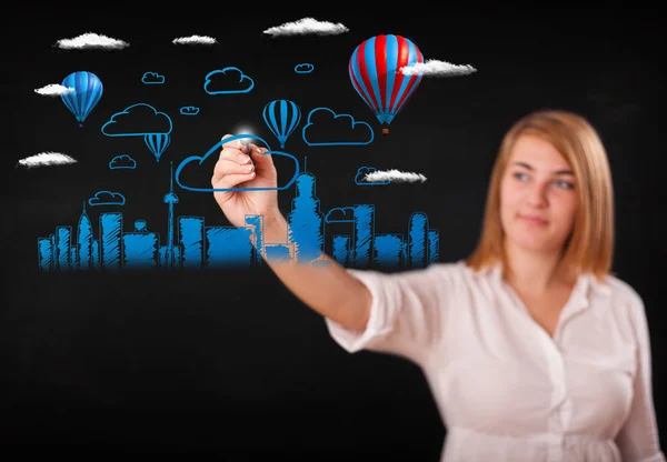 Mujer bonita dibujando paisaje urbano con globos de colores —  Fotos de Stock