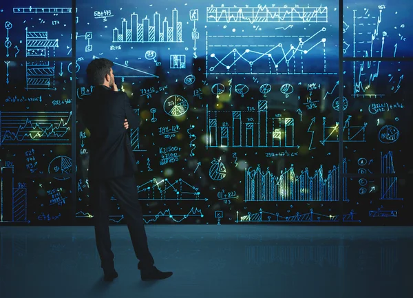 統計情報の背景を持つ図面の実業家 — ストック写真