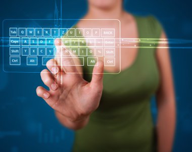 Sanal klavye tipine basan kız